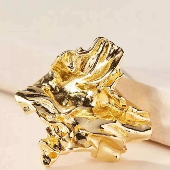 Amber Sceats Reese 24k Gold GP Reese PIERCED/post 
Earrings Gold Nugget new - Picture 8 of 12